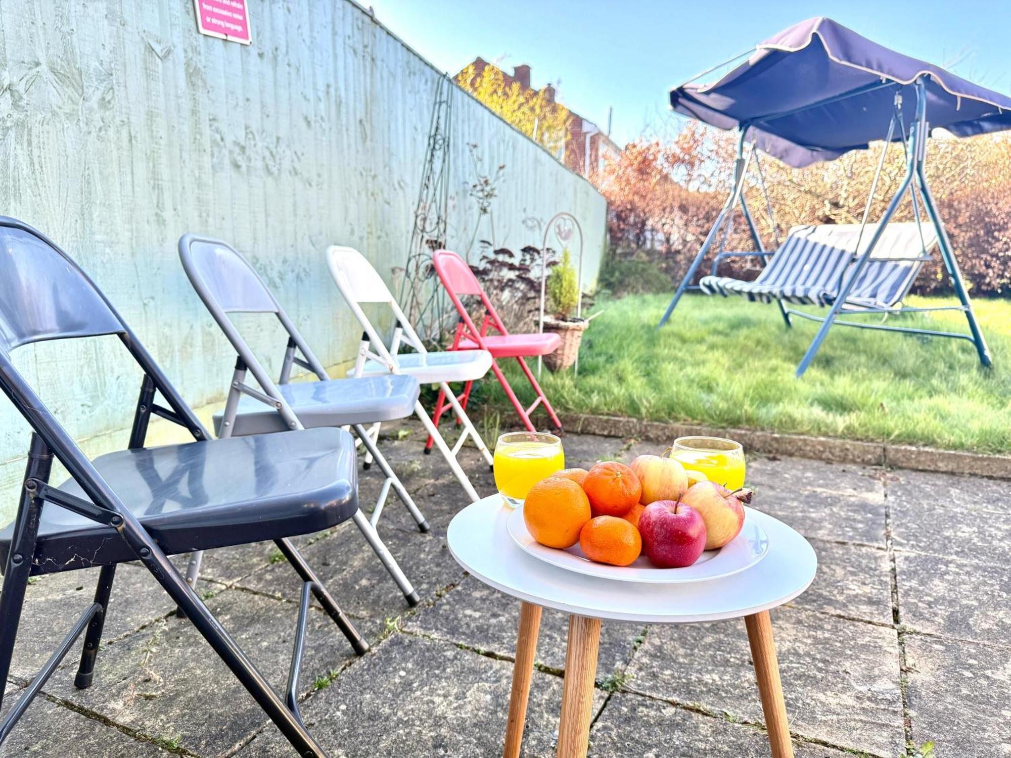 Stylish 3-Bedroom House With Garden & Free Parking'S, Prime Location With Private Garden Kidlington Eksteriør billede