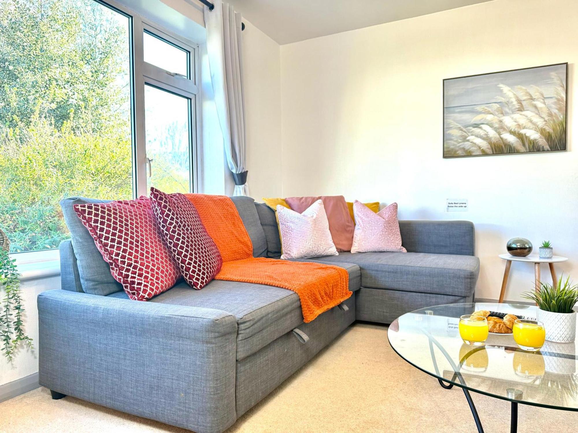 Stylish 3-Bedroom House With Garden & Free Parking'S, Prime Location With Private Garden Kidlington Eksteriør billede